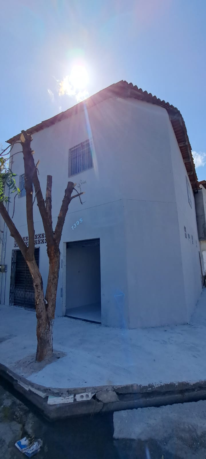 Casa com 02 pontos Comercias - 90 m²
