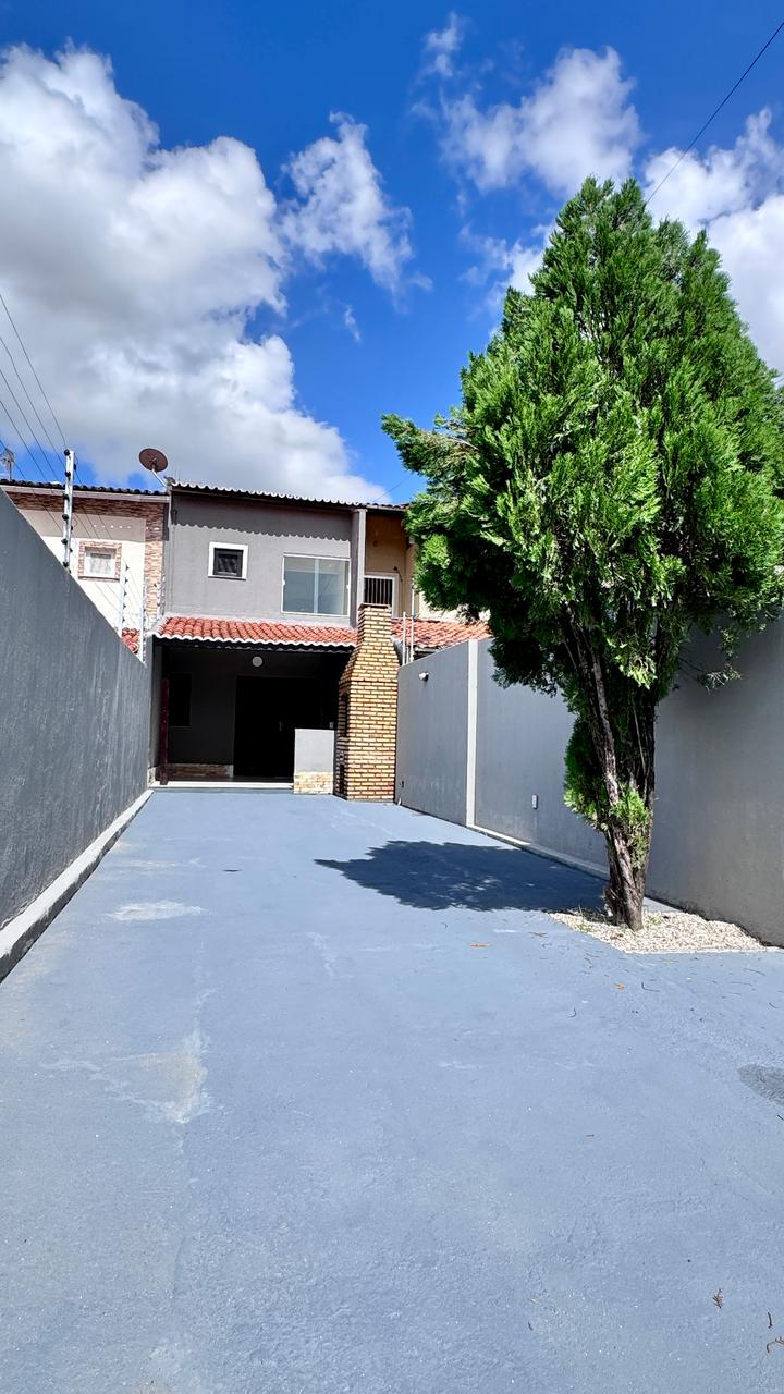 Casa Duplex com 03 quartos, 02 suítes e vaga para 03 carros - PLANALTO AYRTON SENNA