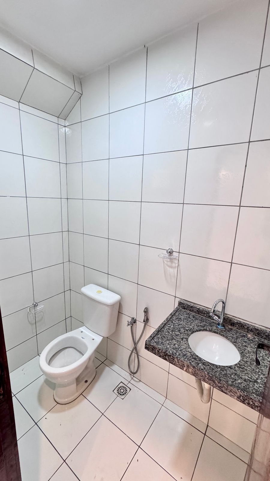 Casa Duplex com 03 quartos, 02 suítes e vaga para 03 carros - PLANALTO AYRTON SENNA