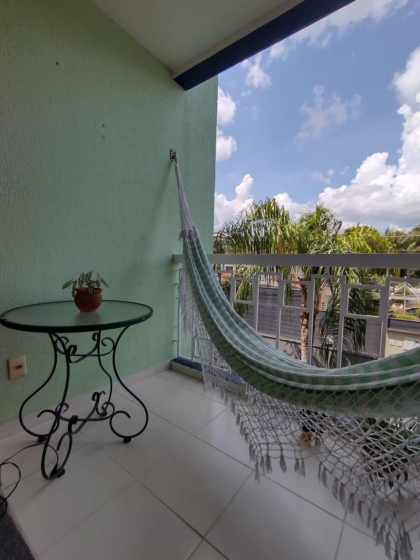 Cond Astúrias - Flores - Apartamento 2 Dormitórios em local tranquilo