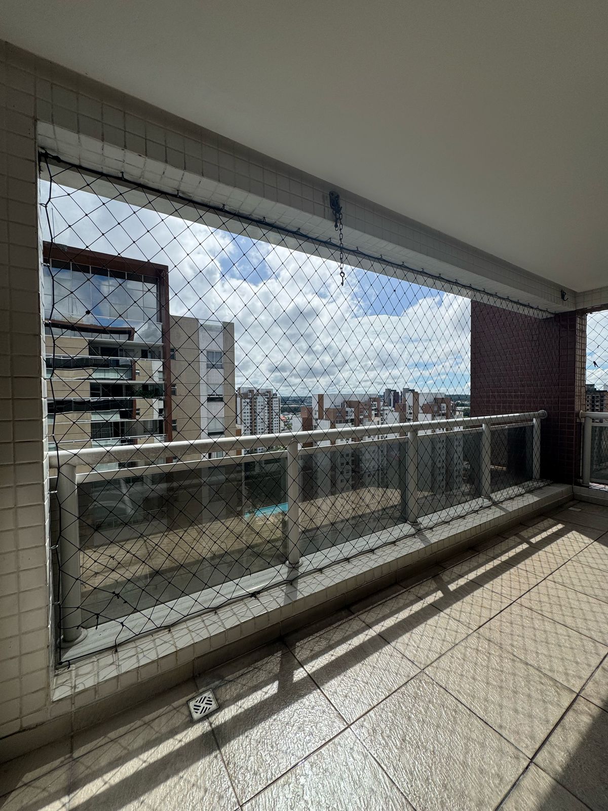 Condomínio Vista do Sol – Aleixo - Apartamento 3 suítes - Andar alto! 