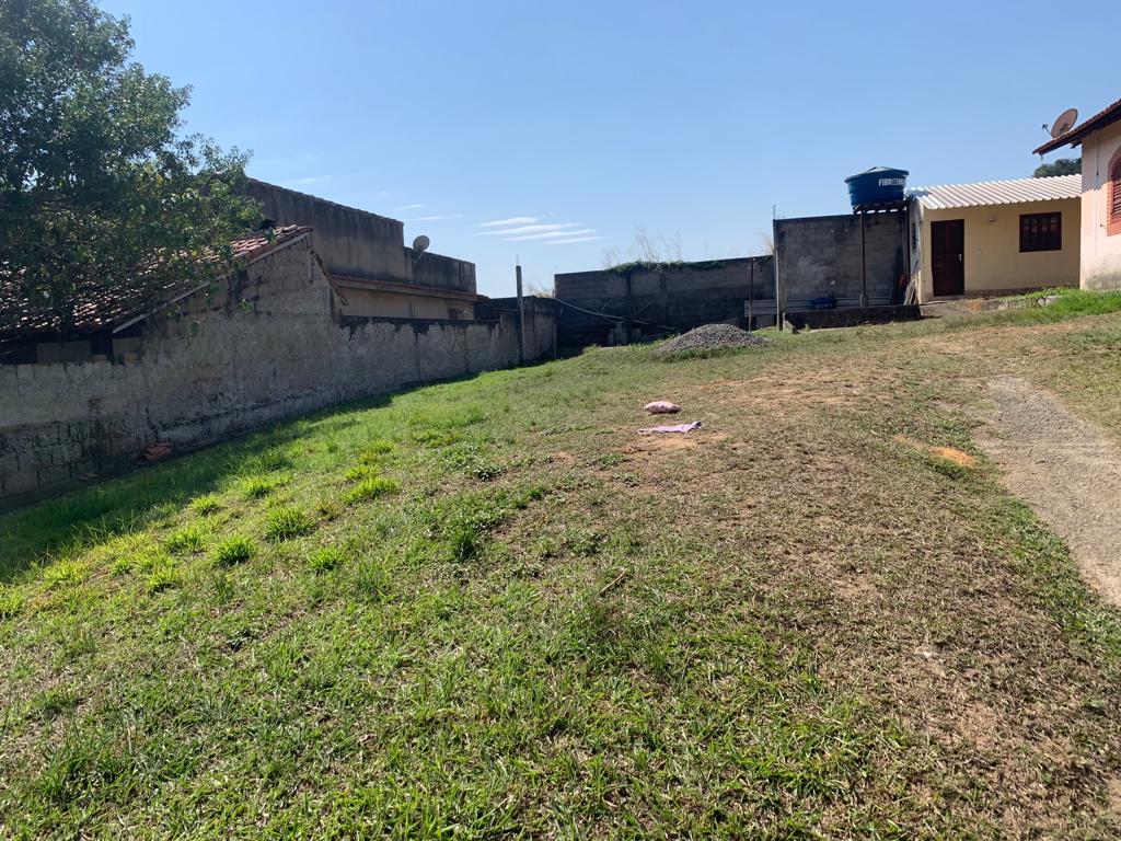 TERRENO NO BAIRRO CARVALHEIRA