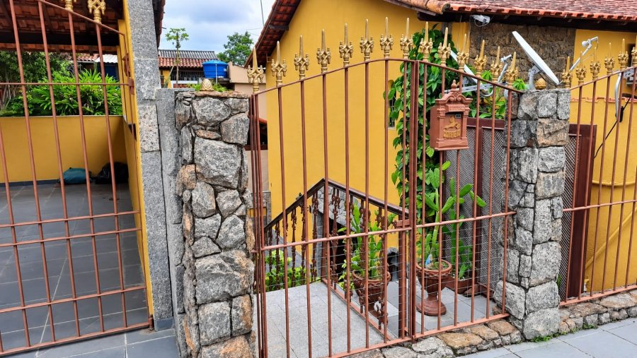 CASA DE 03 QUARTOS NO SANTA AMÁLIA