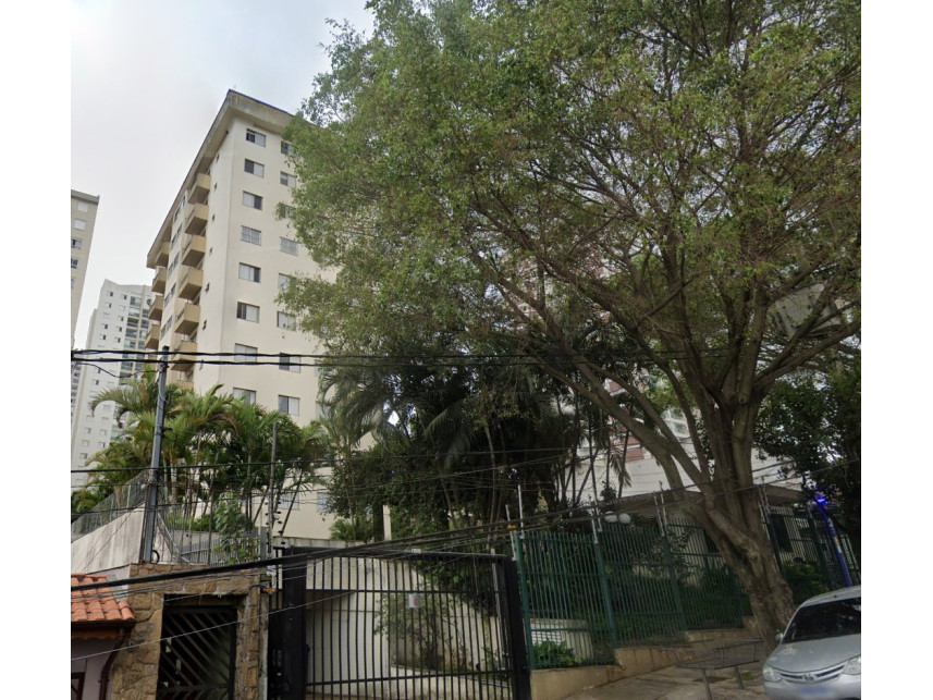 Apartamento à venda em leilão