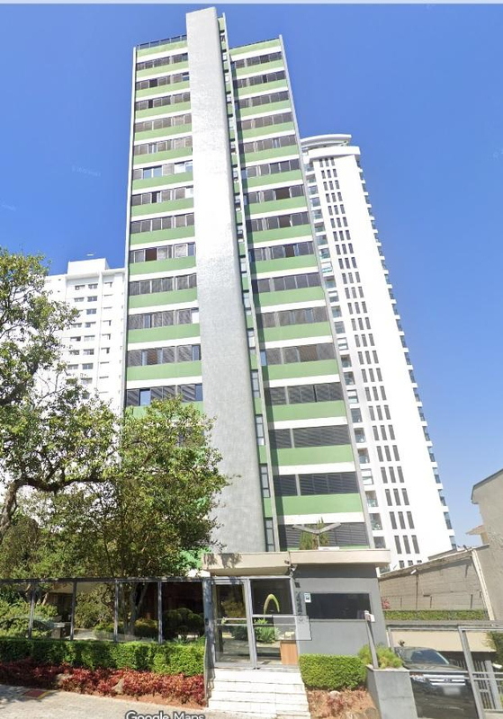Duplex, a.t. 599m², a.u. 449m², 4 vagas