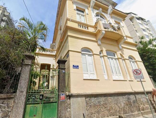Laranjeiras - casa na rua sebastião lacerda nº 70 com aproximadamente 1105m²