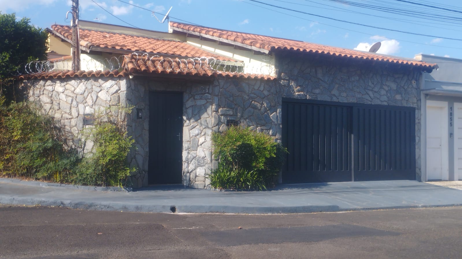 Casa / terreno de esquina de 275 m² na vila santa rita – franca/sp