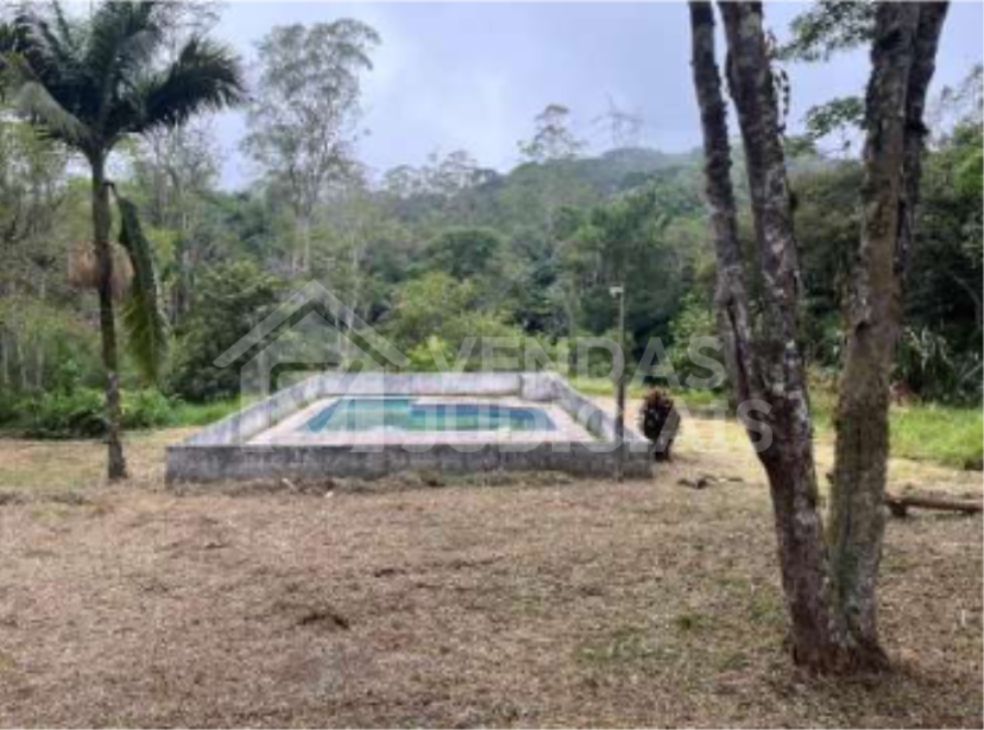 Direitos aquisitivos da chácara com 23.310m² em embura - leilao_chacara_embura