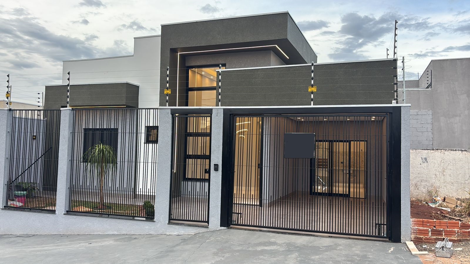 Casa à Venda 
