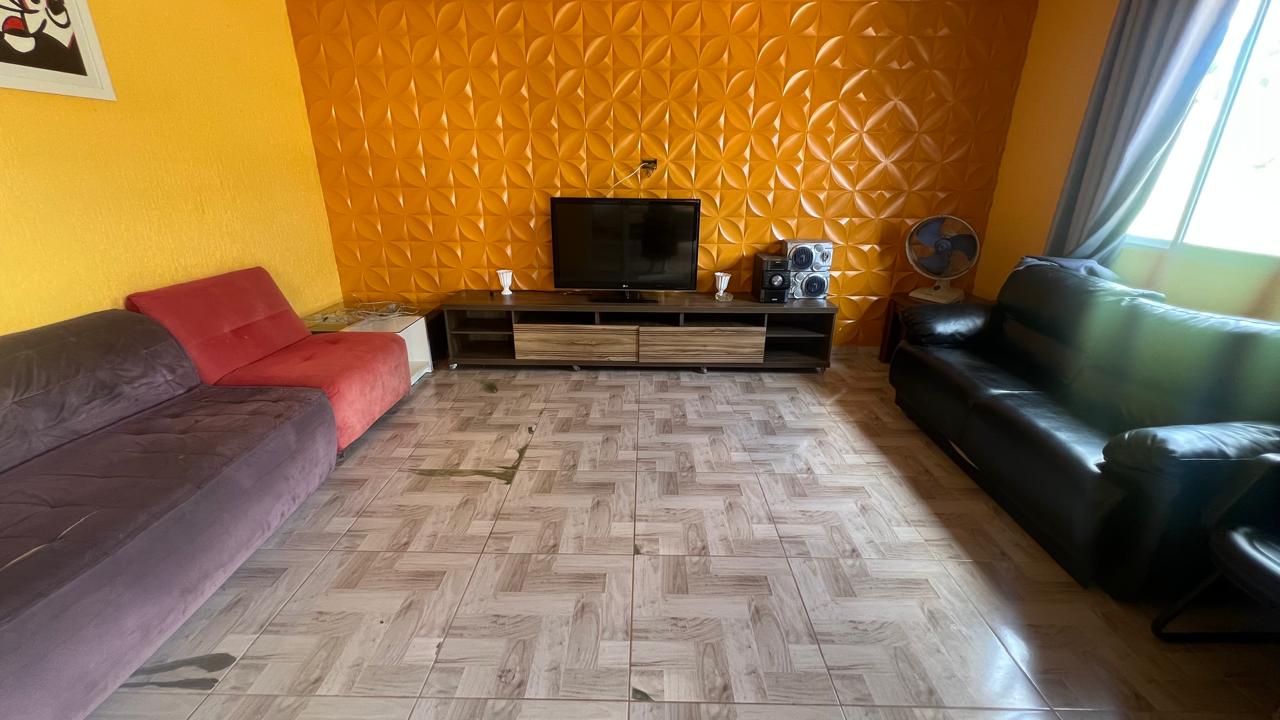 Chacara com Porteira fechada, 3 dormitórios e Piscina 