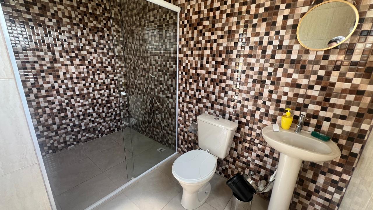 Chacara com Porteira fechada, 3 dormitórios e Piscina 