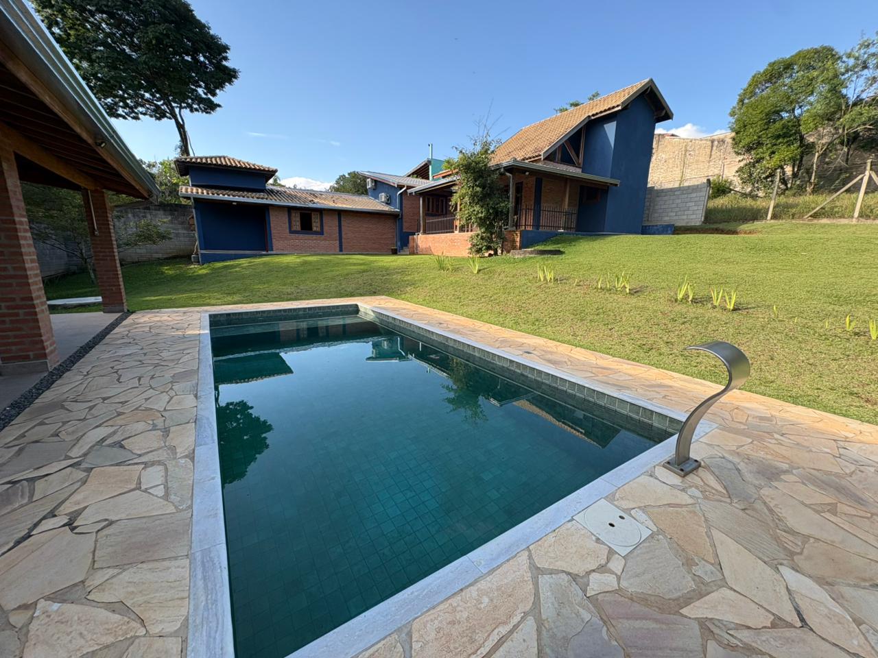Linda Chácara com Piscina no Santa Adélia