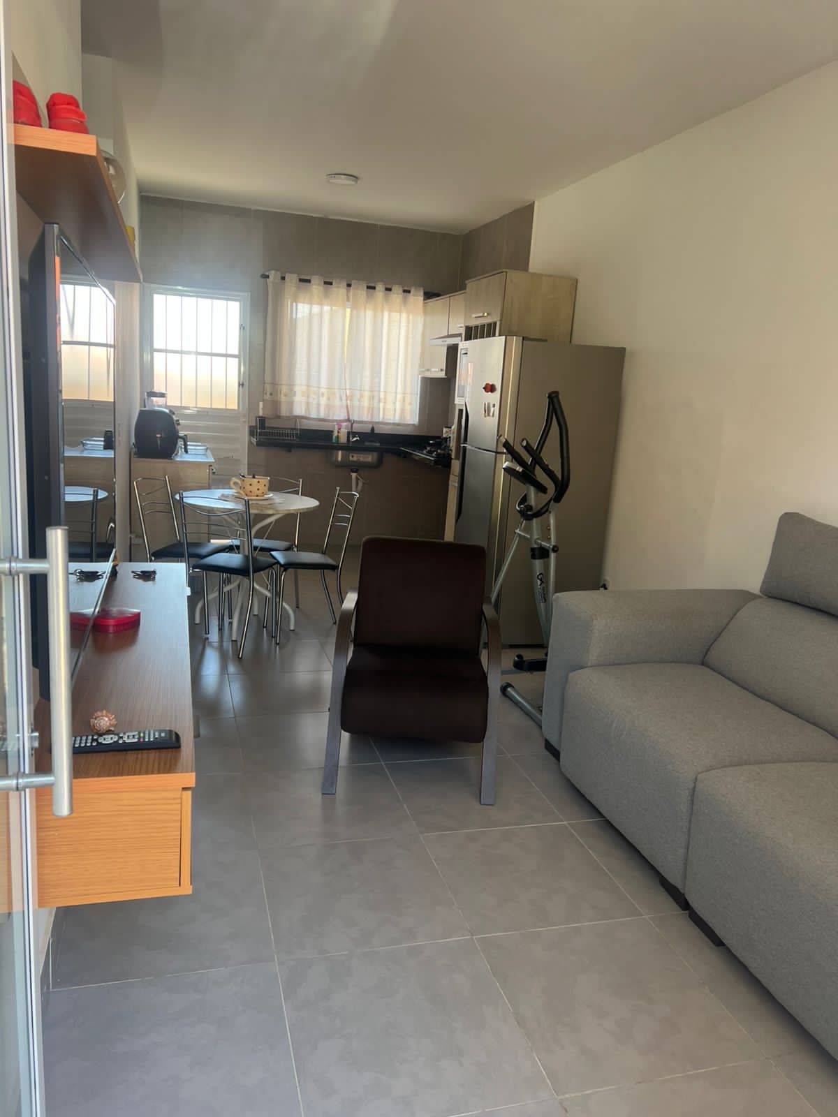 Casa em Condomínio com 2 dormitórios 
