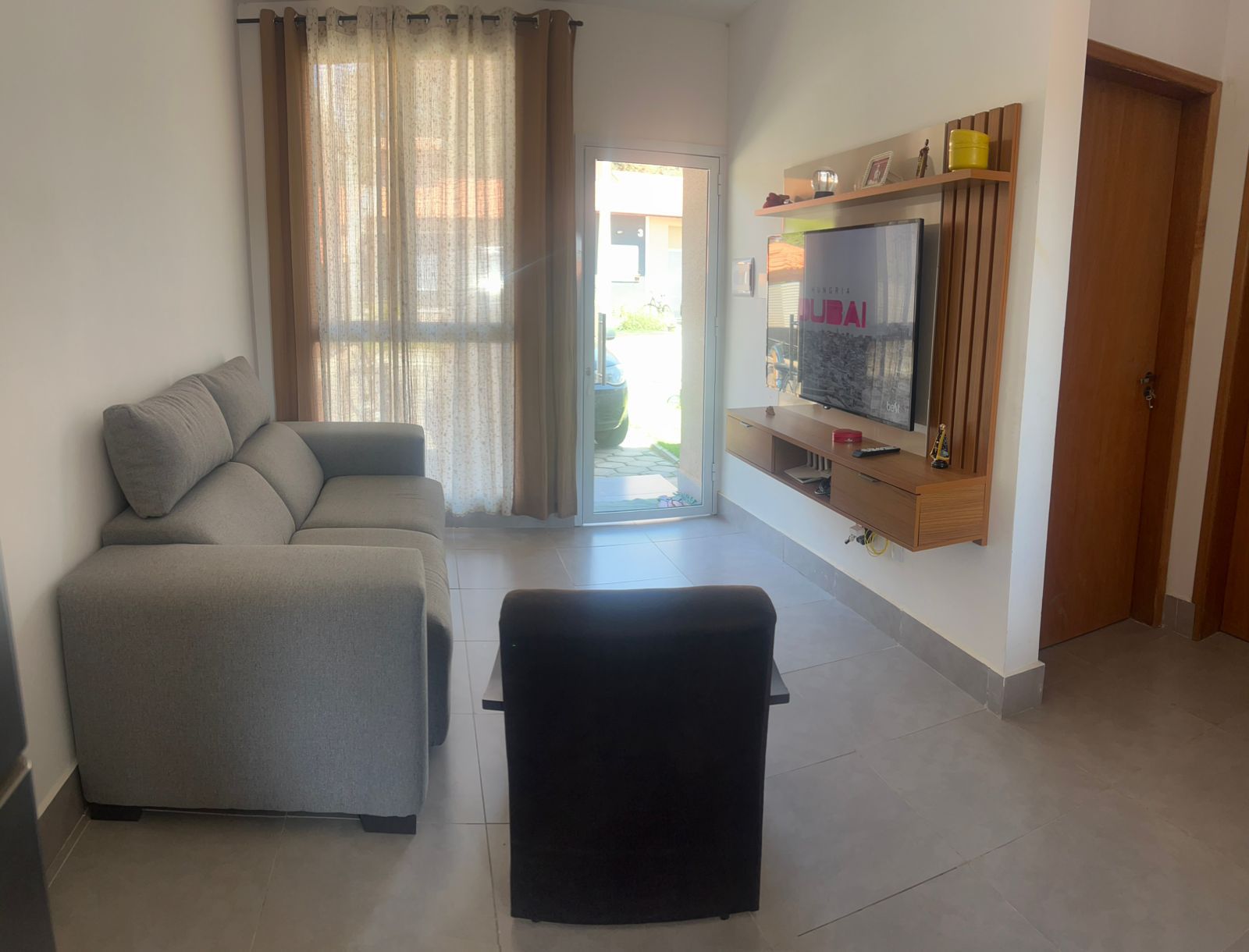 Casa em Condomínio com 2 dormitórios 