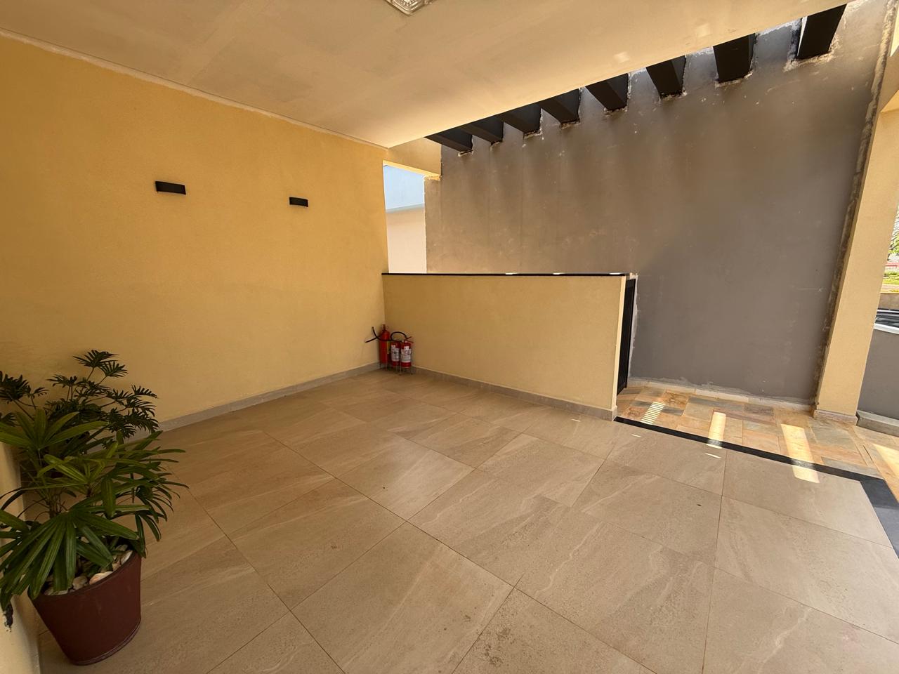  Casa com sala de Cinema no condomínio Solaris em Boituva