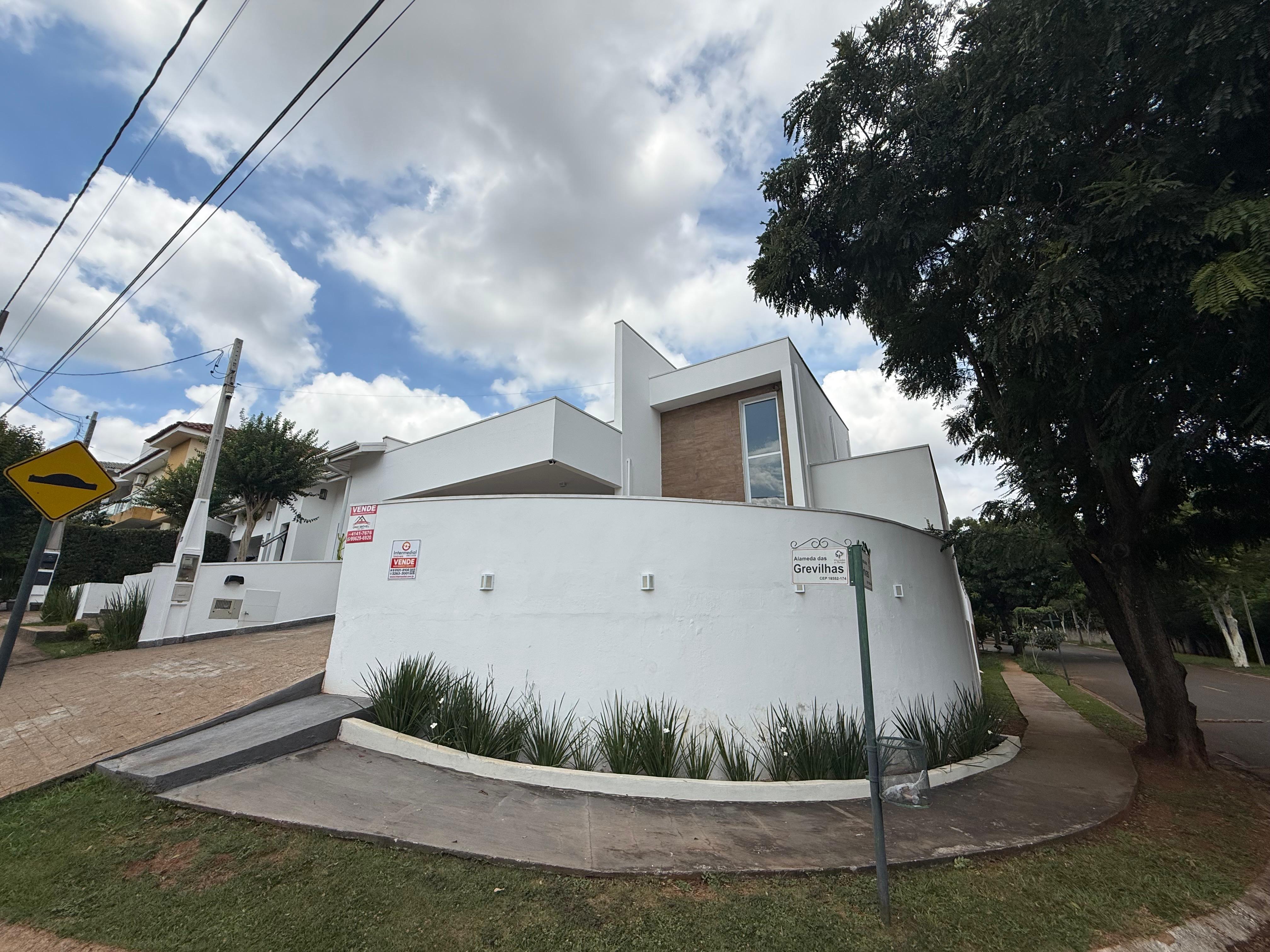 Charmosa Casa em condomínio no Vivendas do Parque em Boituva Novo
