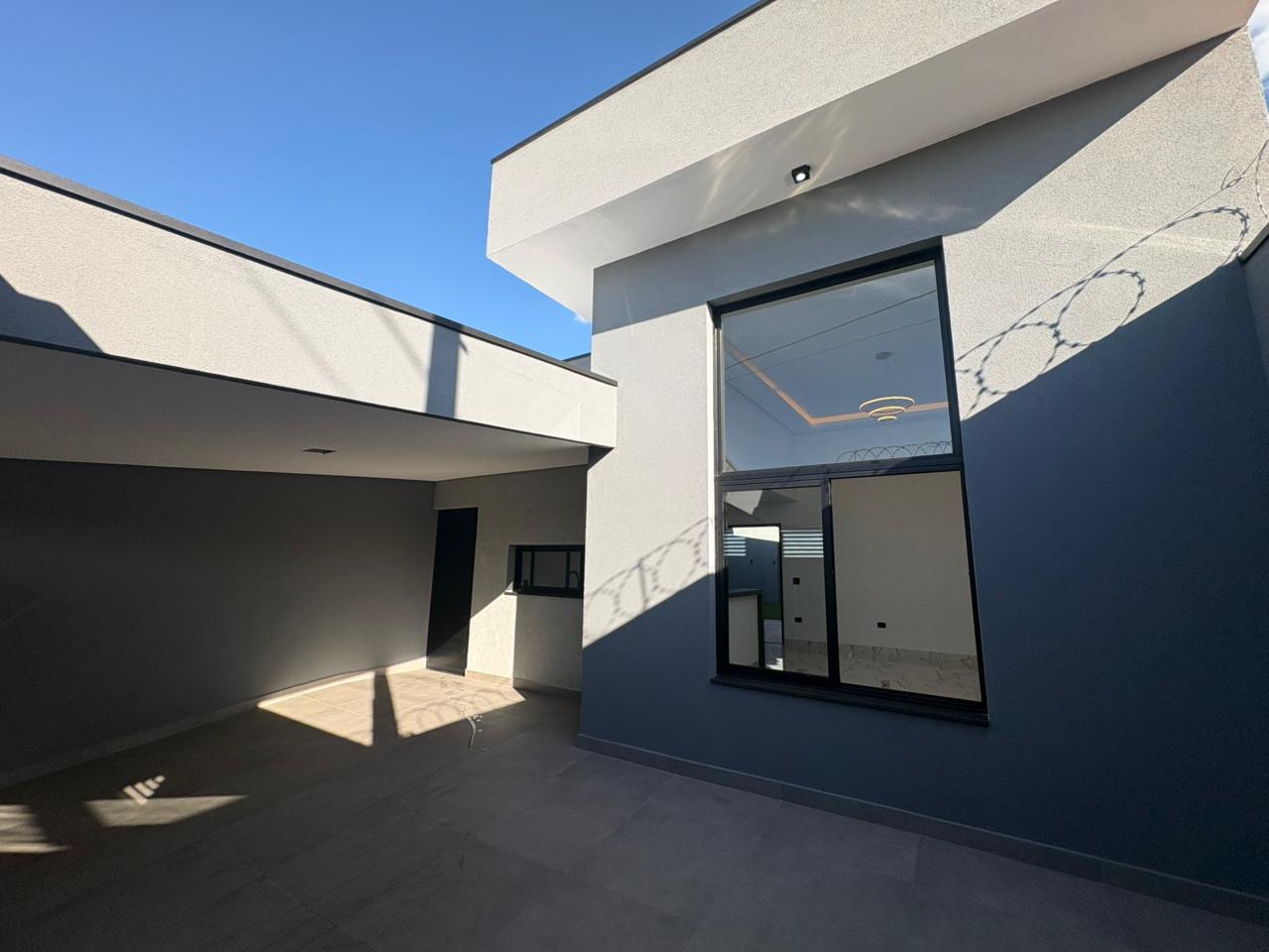Casa à venda no bairro Ipês – Conforto, modernidade e espaço para sua família!