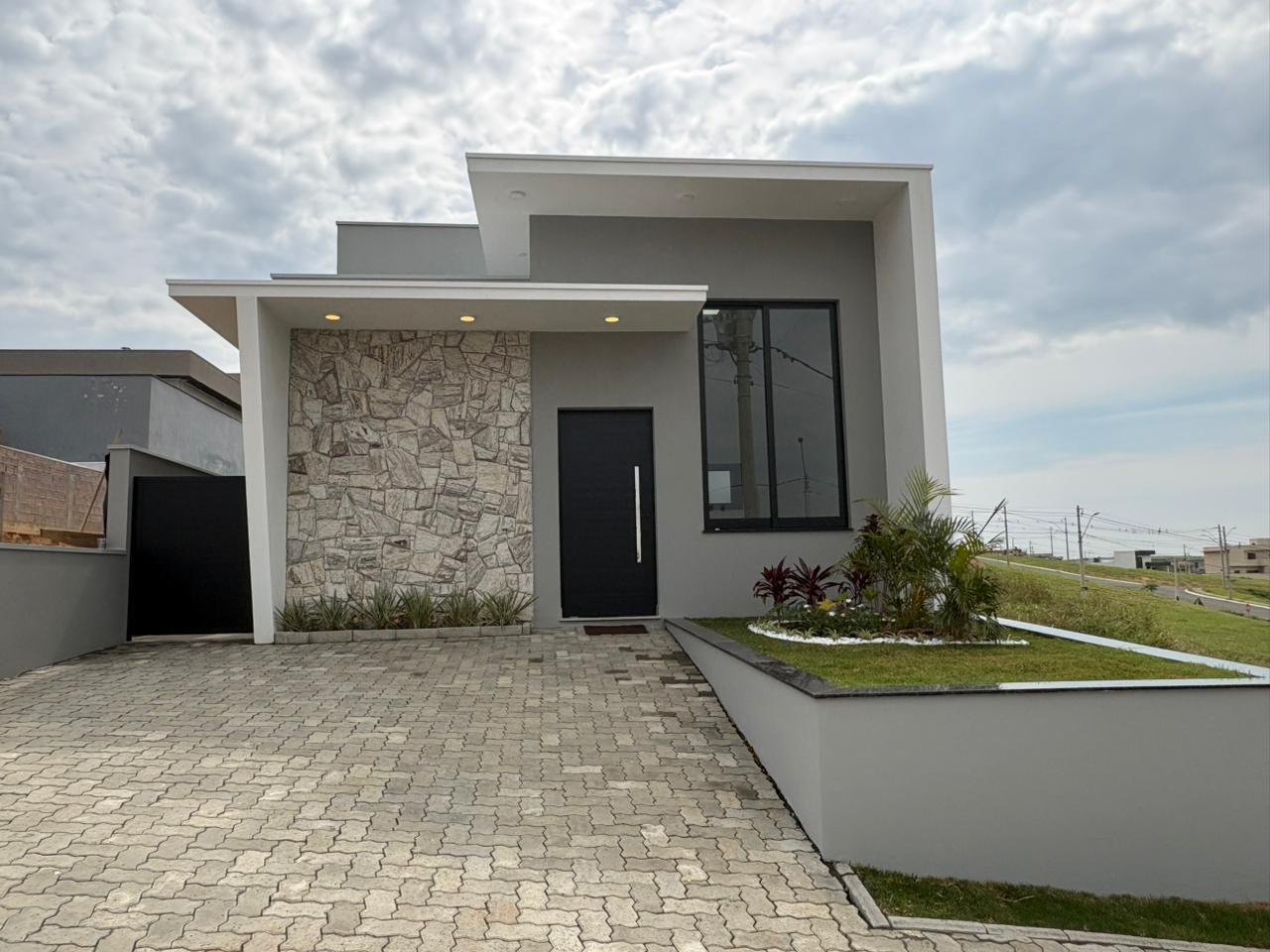 Casa no  Condomínio Reserva dos Ipês!