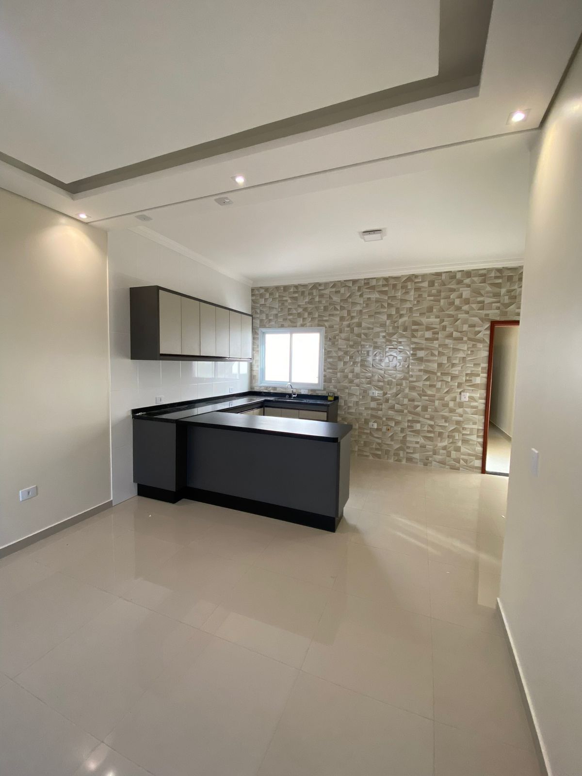 Excelente Apartamento em Condomínio no Portal Ville Azaléia em Boituva Novo