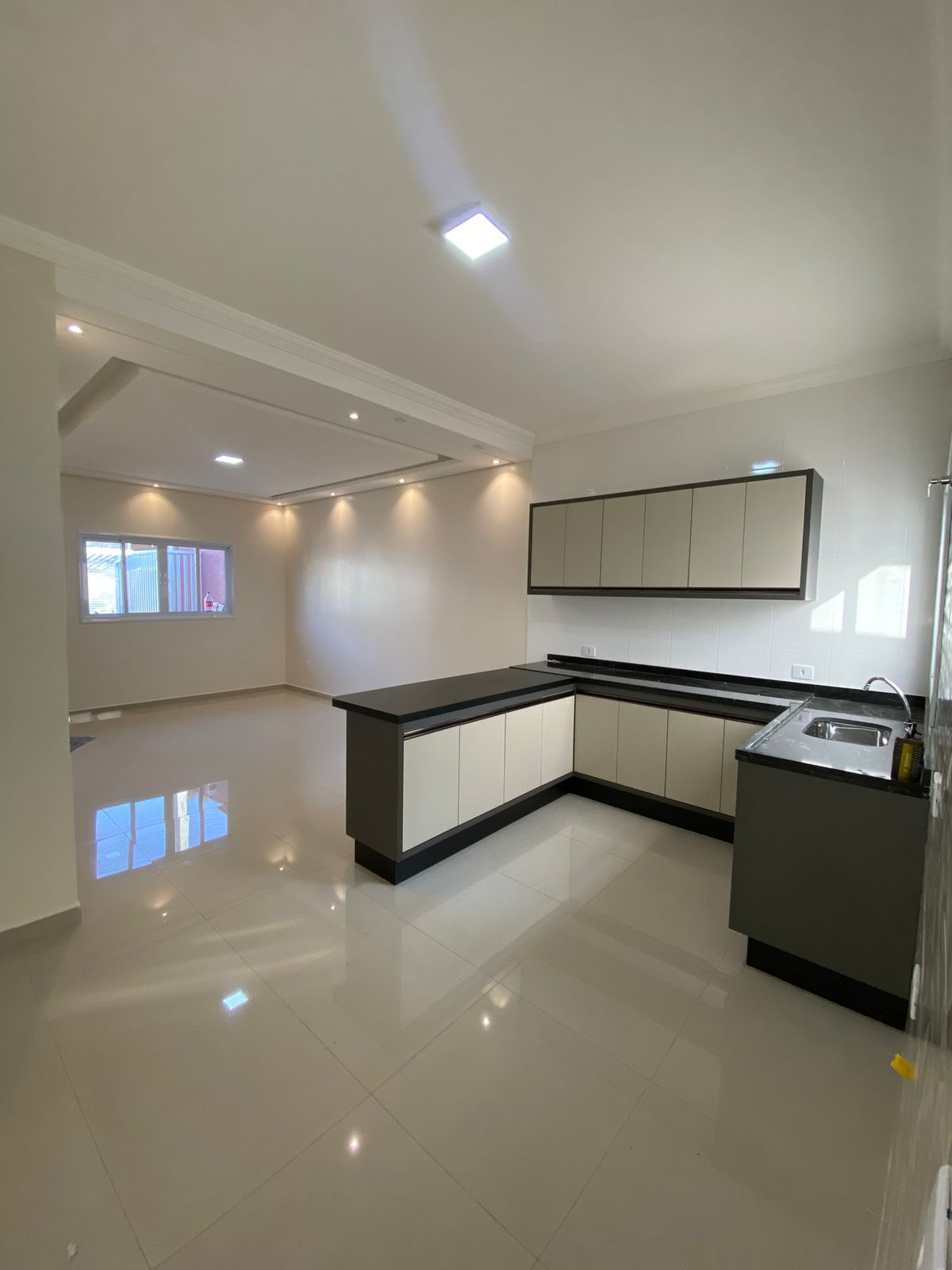 Excelente Apartamento em Condomínio no Portal Ville Azaléia em Boituva Novo