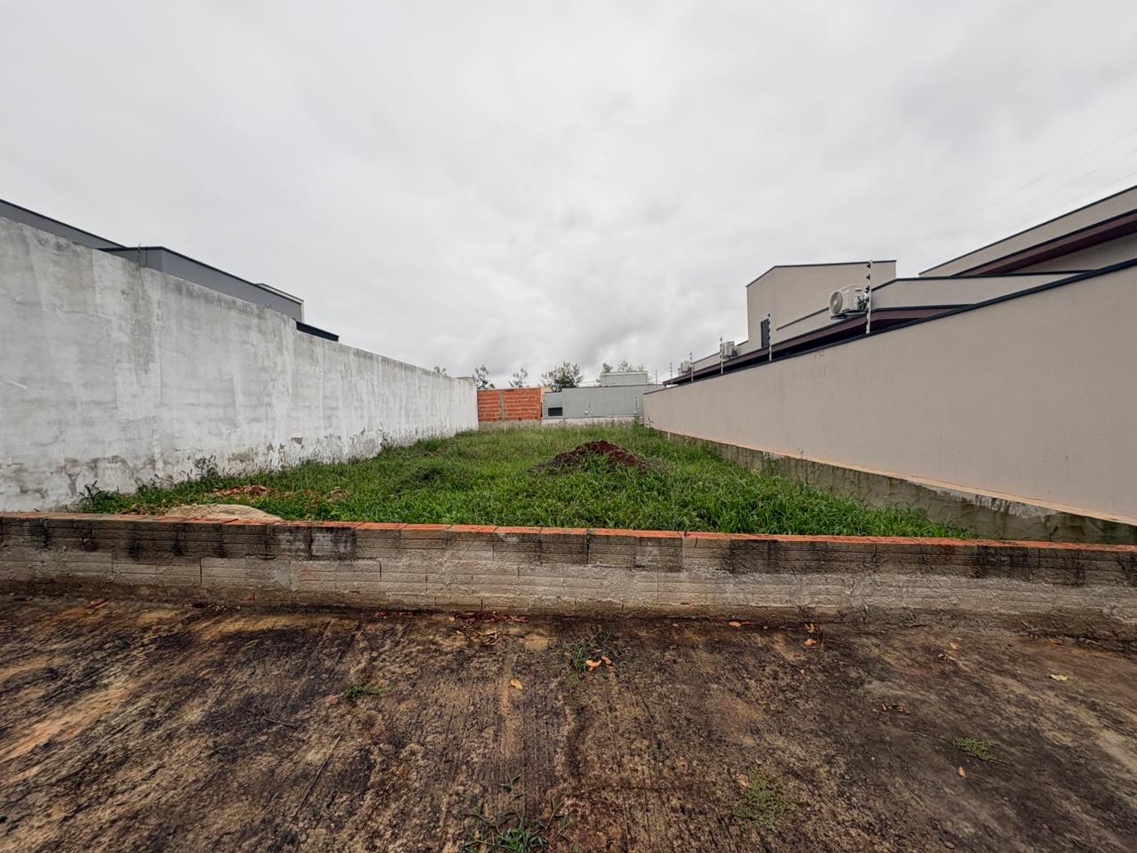 Terreno no Portal Ville Jardins em Boituva Novo
