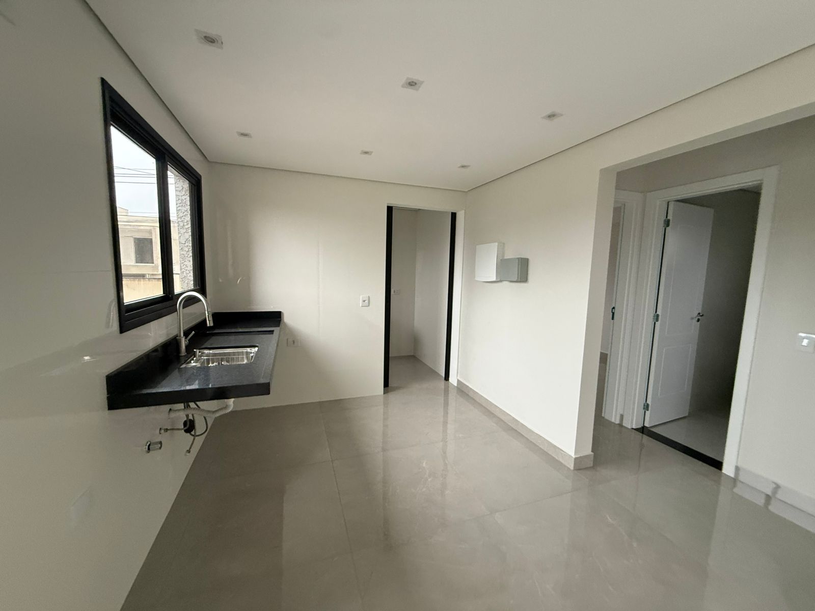 Apartamento no Portal Ville Azaleia em Boituva