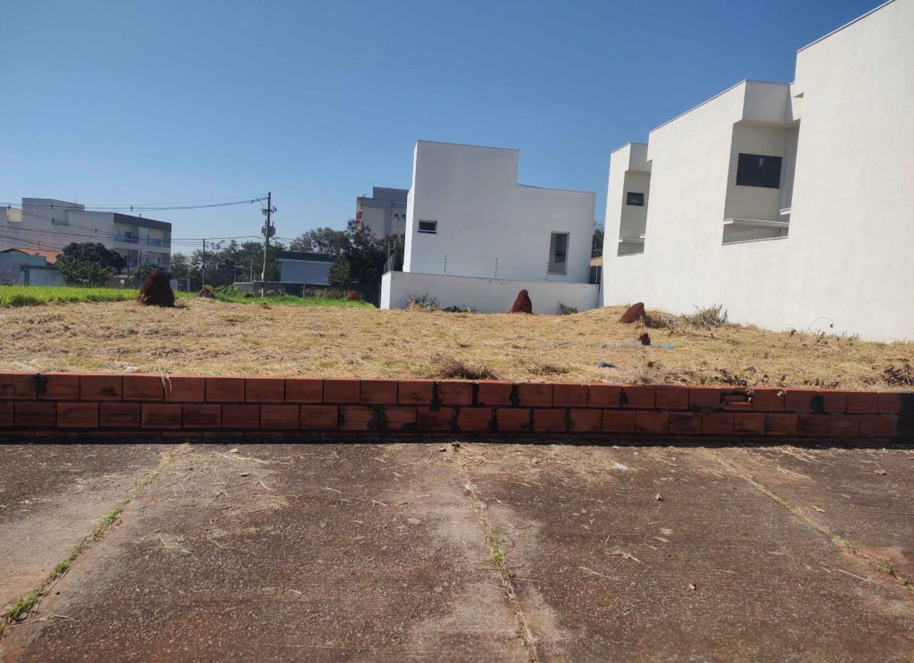 Terreno no bairro Portal Ville Azaléia em Boituva SP