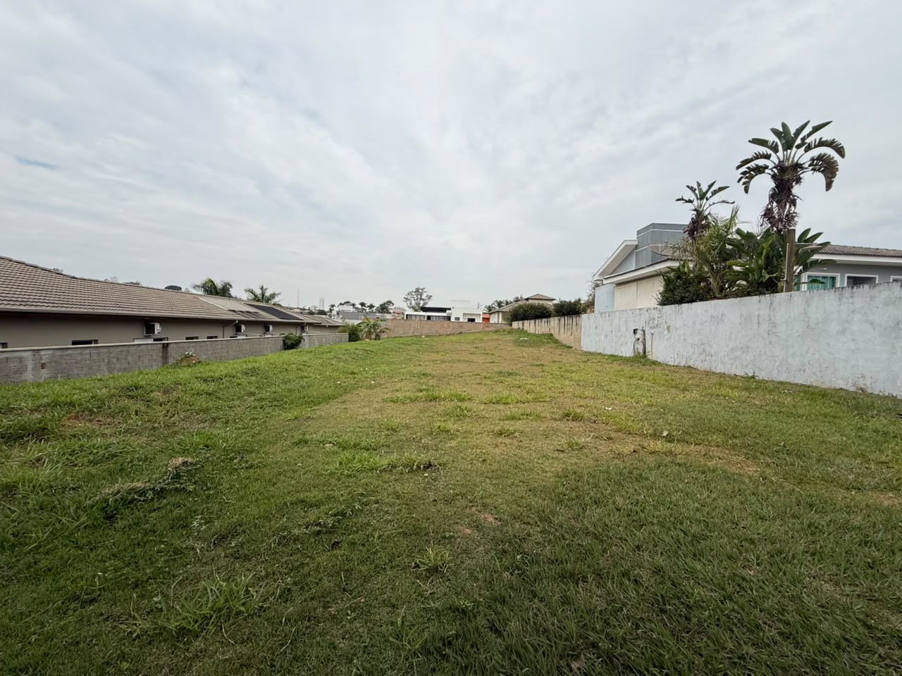Plano Terreno em condomínio no on em Boituva SP