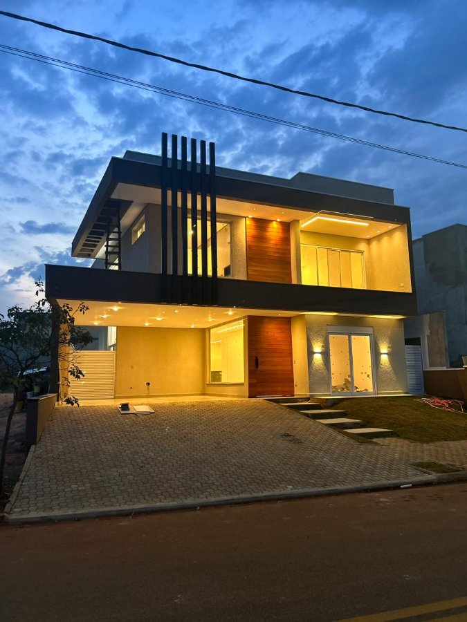 Casa em condomínio no Europa em Boituva