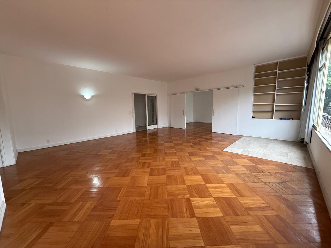 EDIFÍCIO CORSAGE NO BAIRRO PEIXOTO – COPACABANA
