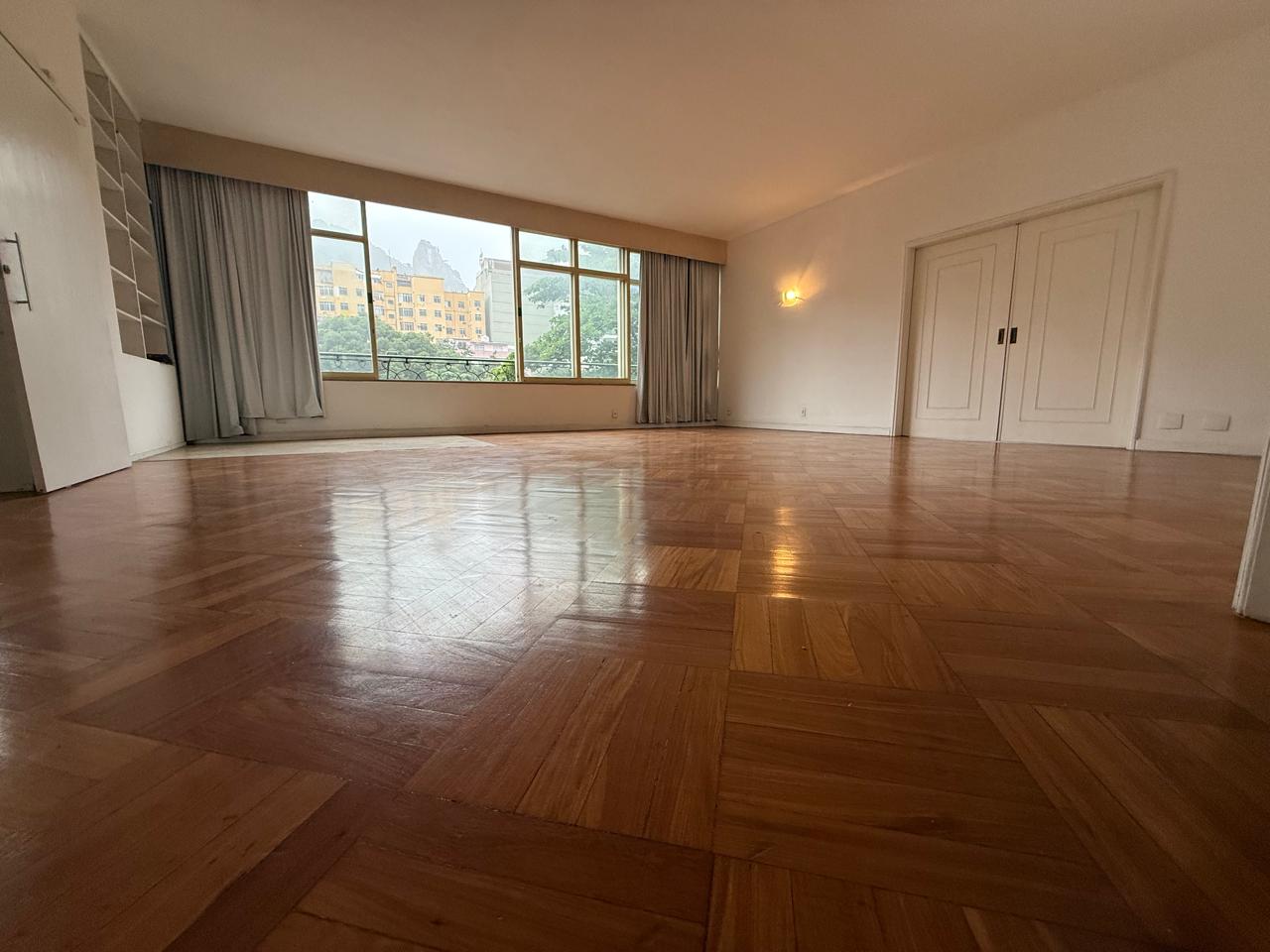 EDIFÍCIO CORSAGE NO BAIRRO PEIXOTO – COPACABANA