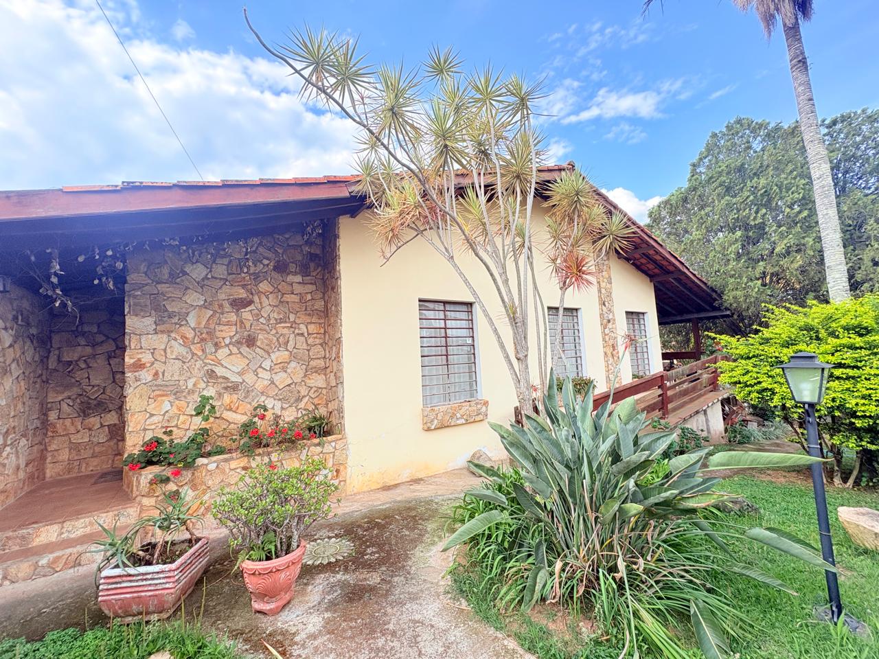 Casa - Venda, Das Posses , Serra Negra, SP