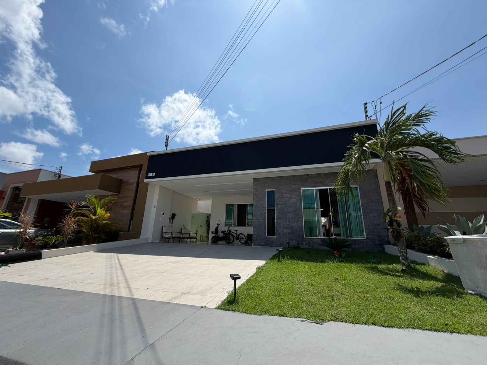 Vendo Casa Térrea com piscina - Cond. Forest Hill