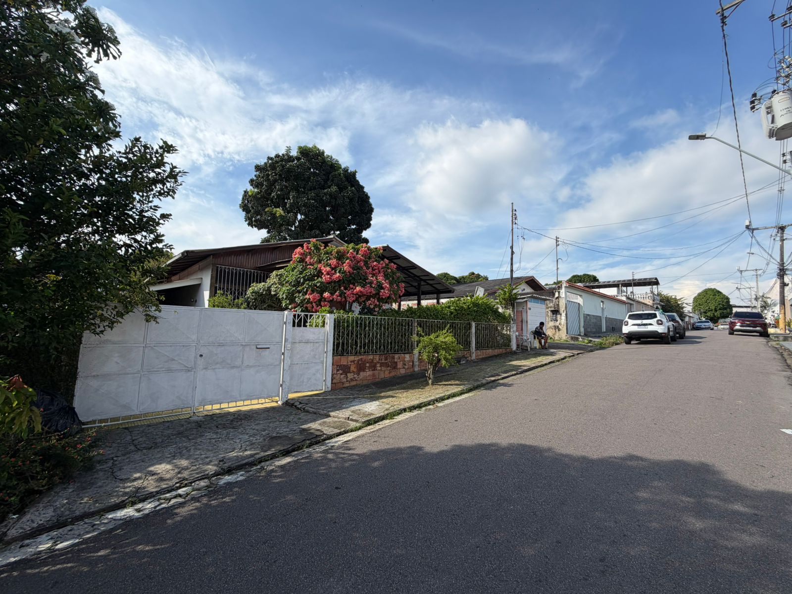 Vendo Casa Refúgio Casa Térrea com Quintal e Varanda