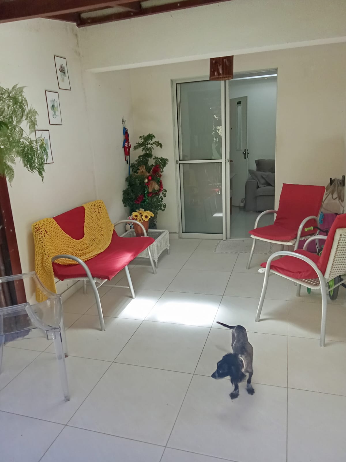 Vendo apartamento térreo com garden em condomínio - Abrantes - BA