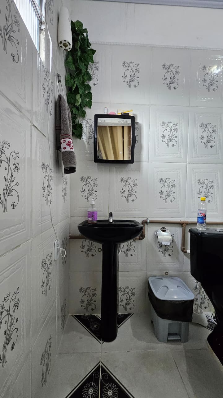 ATENÃO INVESTIDORES!  Venda – Casa Duplex com Excelente Localização no Conjunto dos Industriários