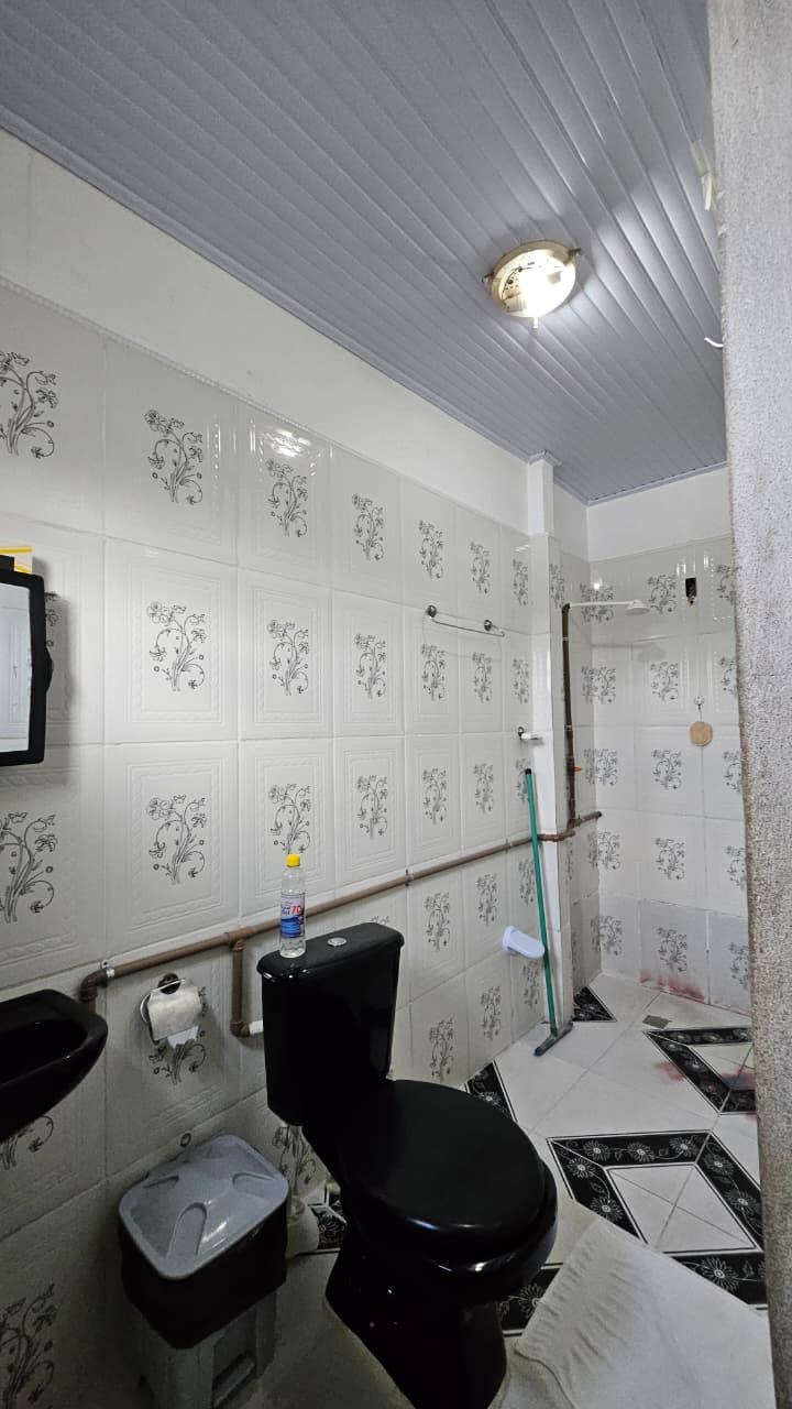ATENÃO INVESTIDORES!  Venda – Casa Duplex com Excelente Localização no Conjunto dos Industriários
