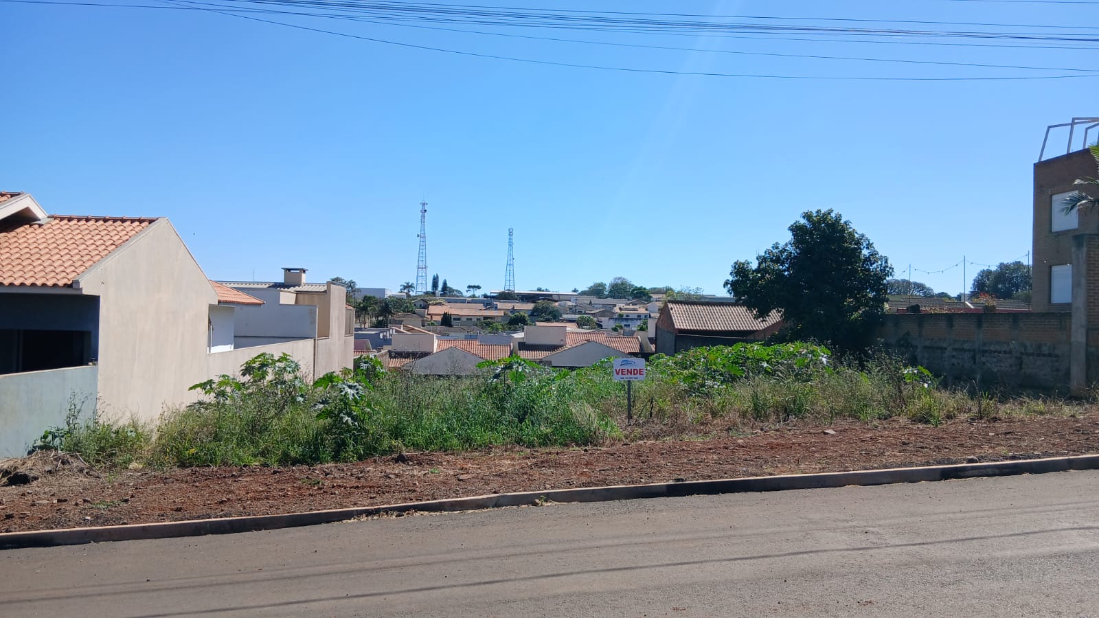 VENDE-SE TERRENO NO JARDIM PRIMAVERA, ARAPOTI/PR.