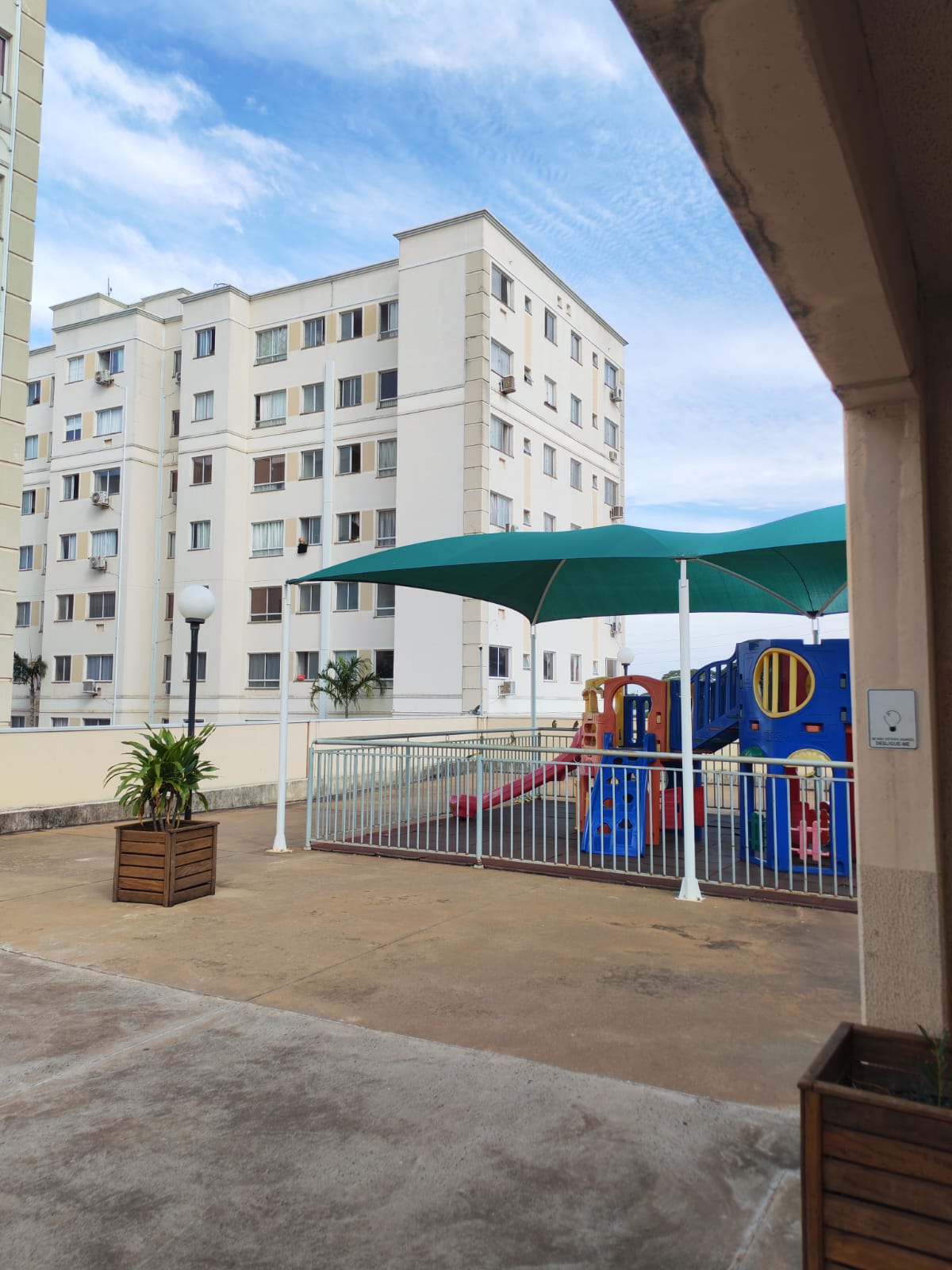 Apartamento para Alugar no Jardim das Estações, Maringá PR - 2 Quartos com Suíte