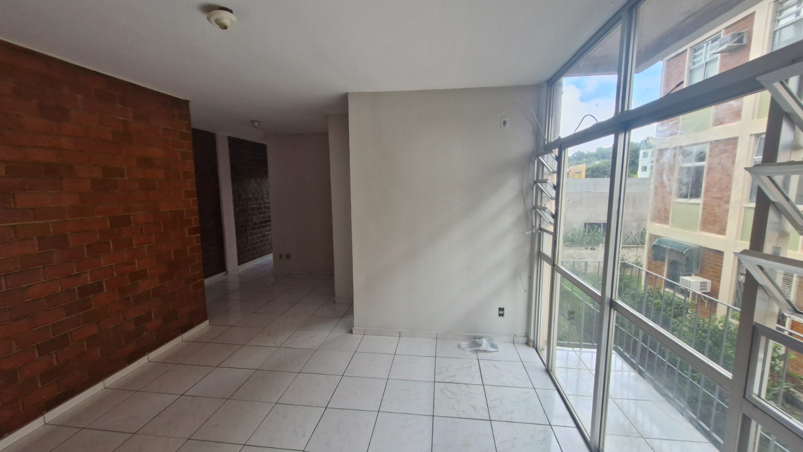 APARTAMENTO À VENDA – CONDOMÍNIO NOVA VASSOURAS