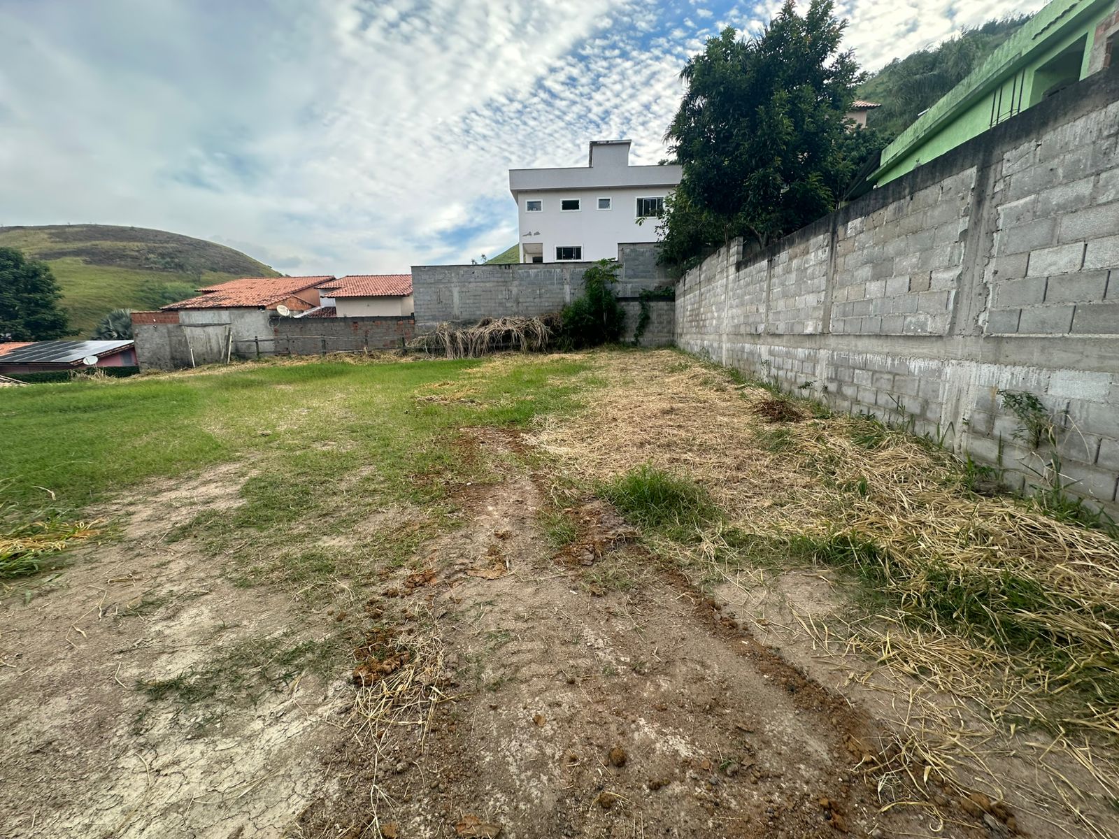 2 Ótimos Terrenos no Campo Limpo em Vassouras RJ