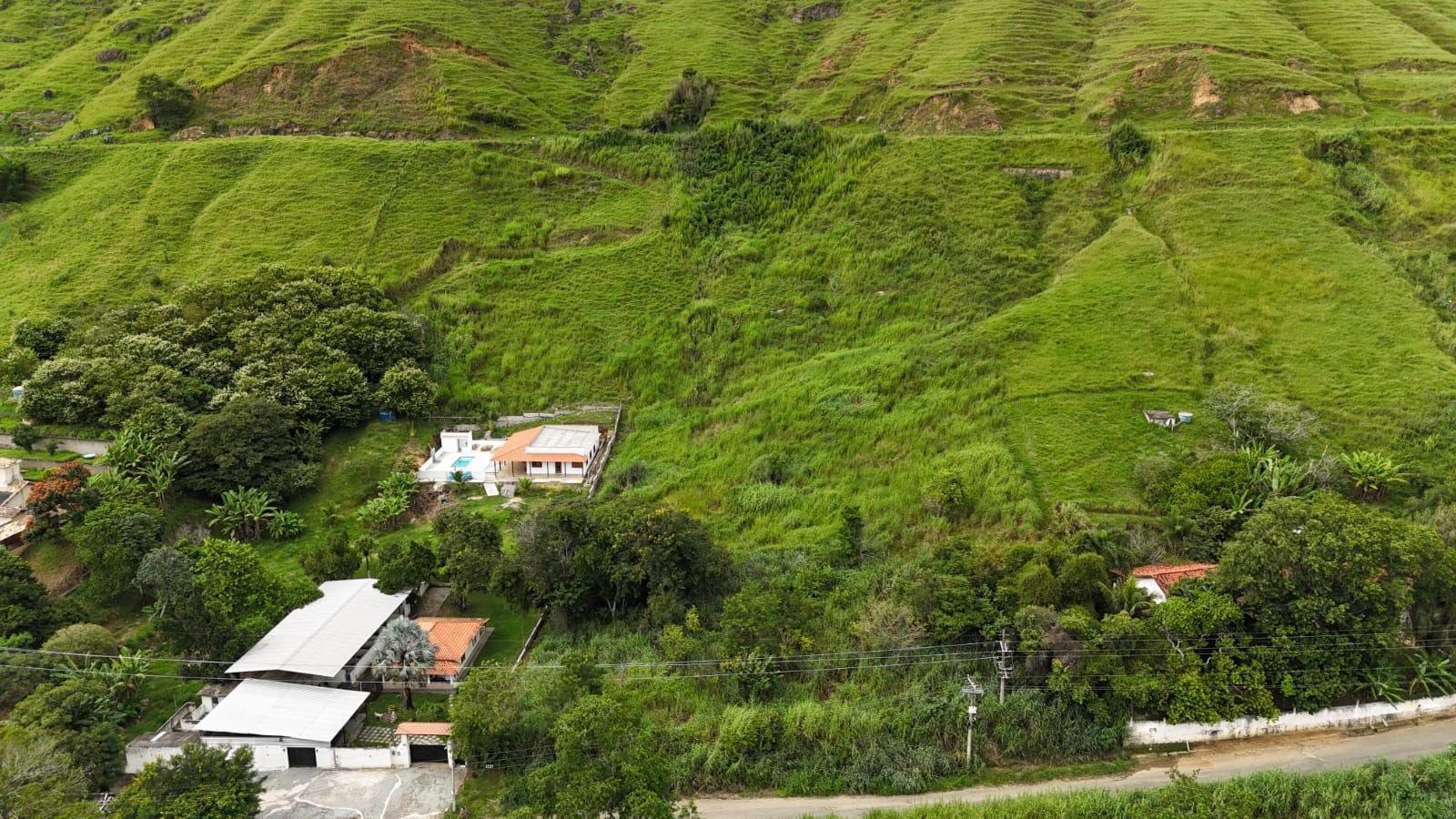 Amplo Terreno a venda em Vassouras- RJ