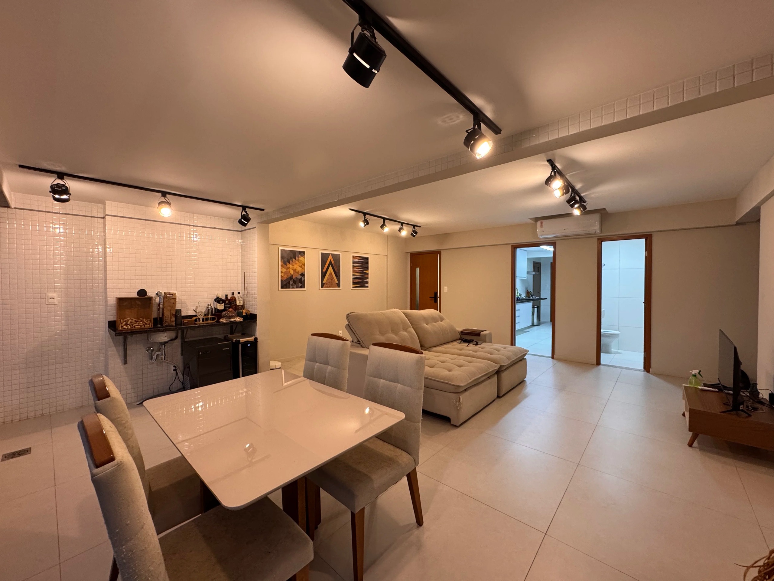Confortável Apartamento no Alphaville I em Salvador Novo