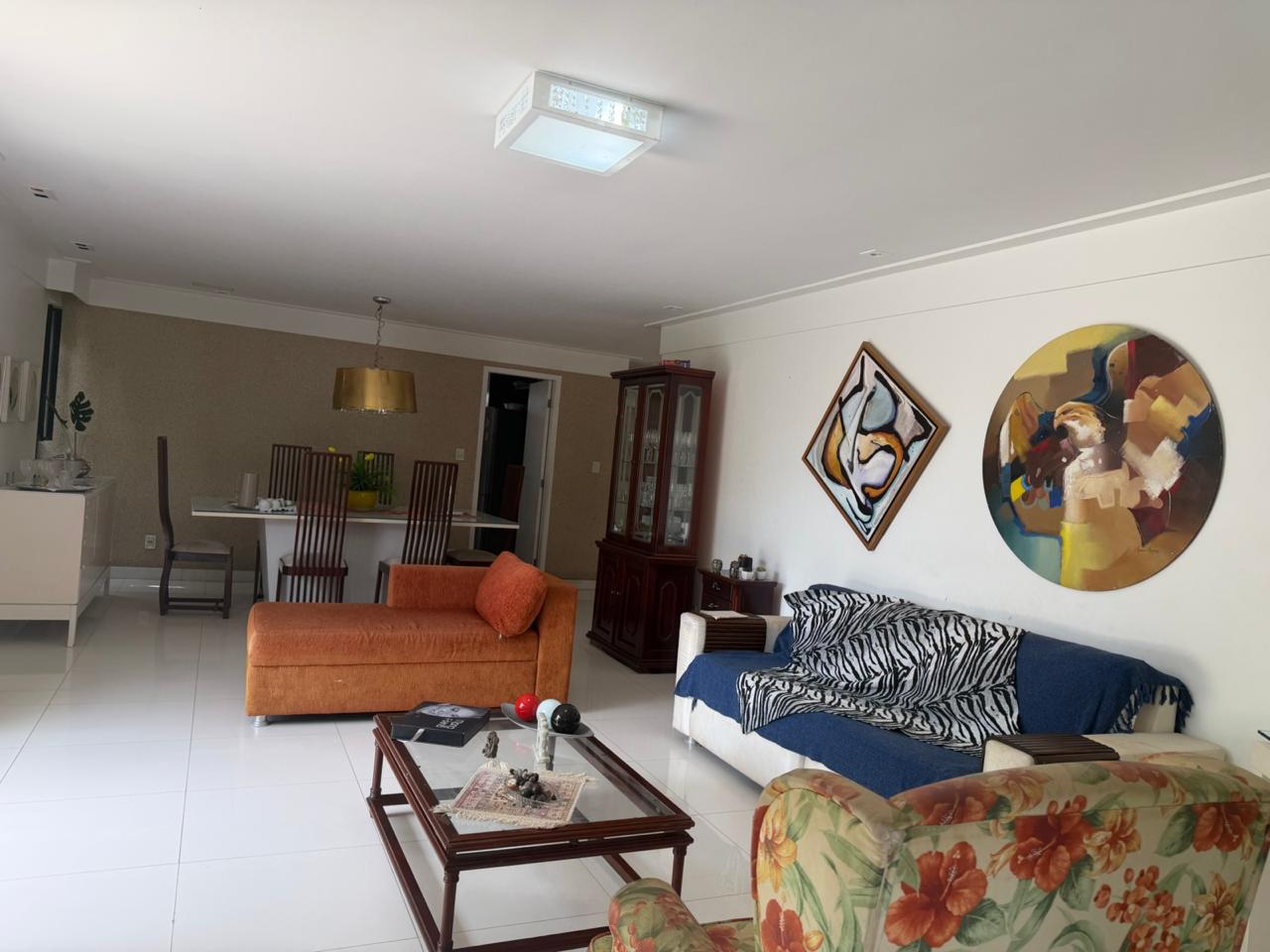Maravilhosa Casa em condomínio no Piatã em Salvador Novo