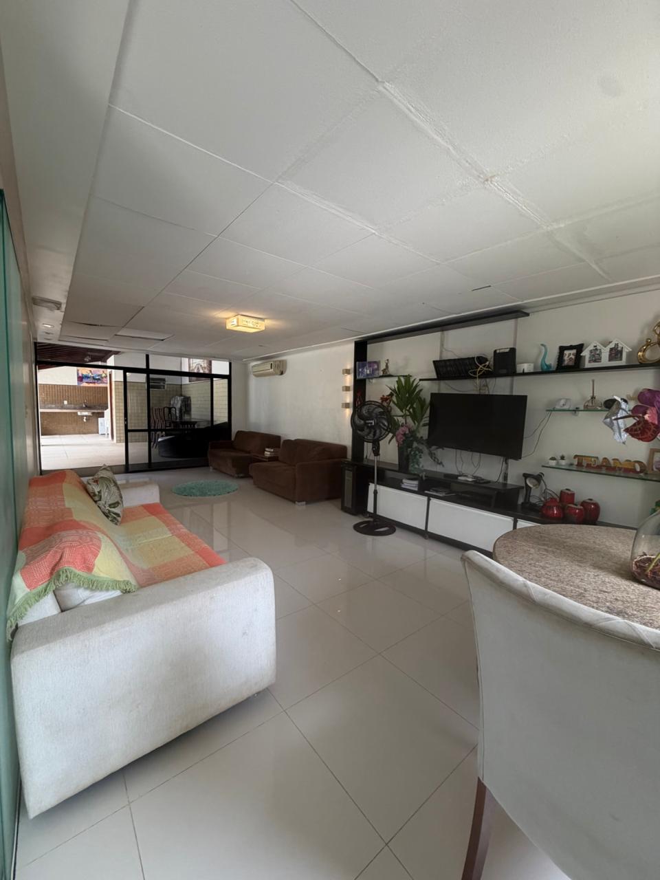 Casa em condomínio - Venda