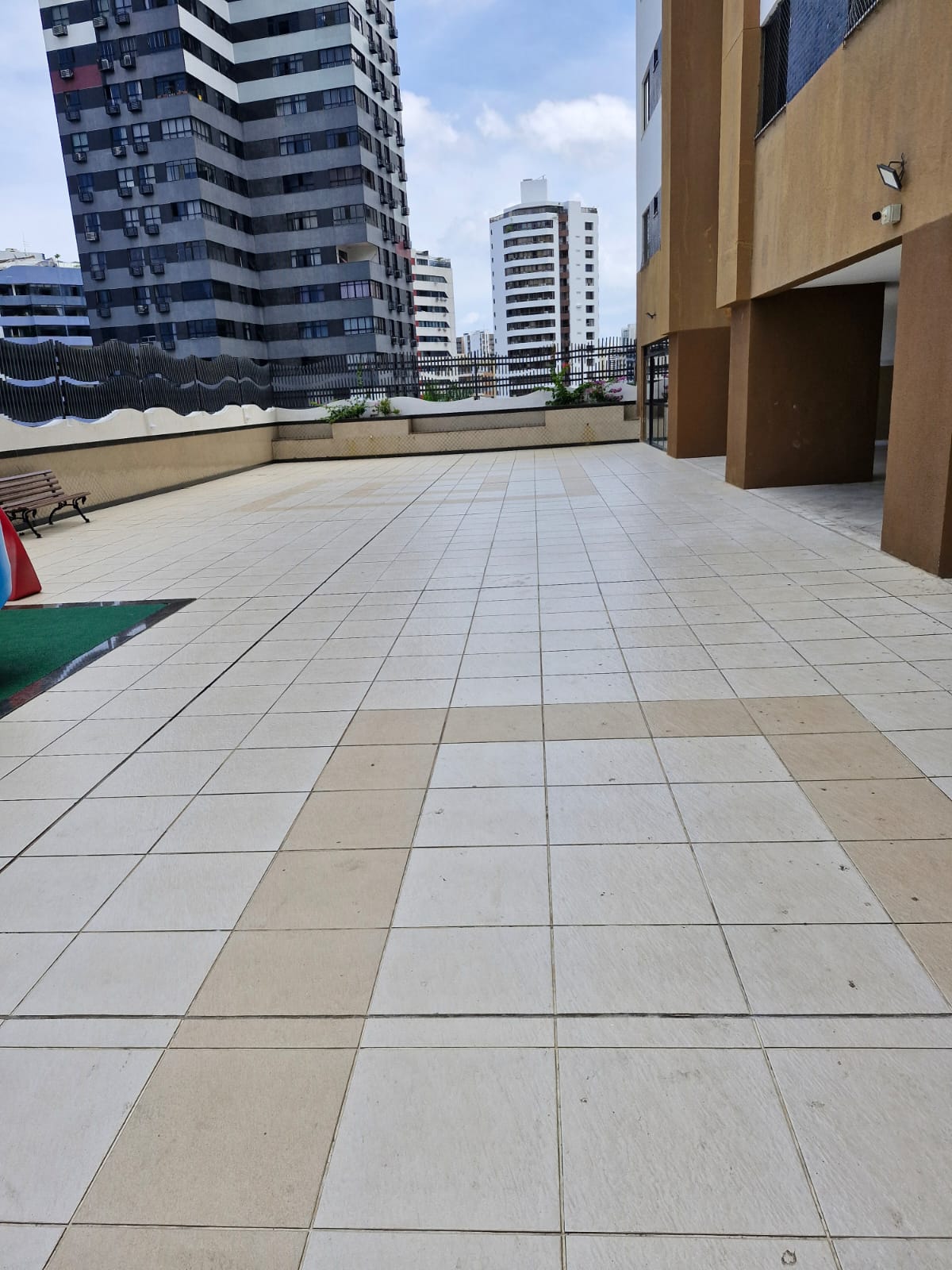 Excelente Apartamento no Caminho das Árvores em Salvador Novo