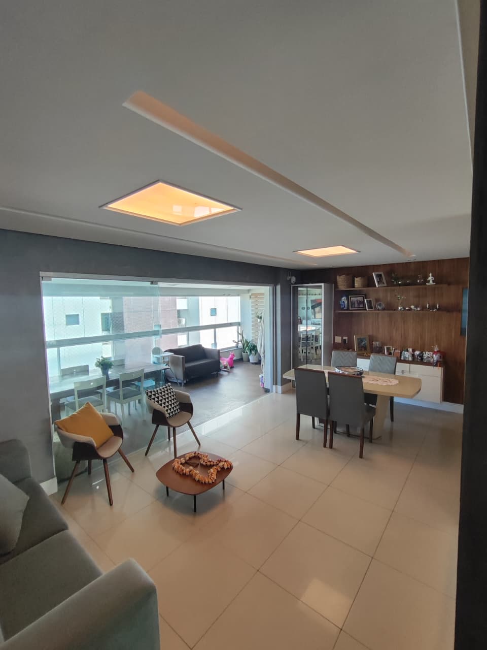 Amplo Apartamento no Patamares em Salvador Novo