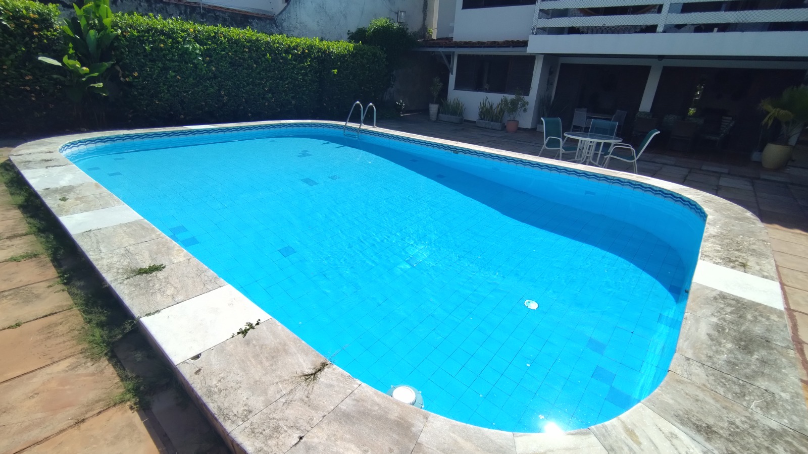 Charmosa Casa no Itaigara em Salvador Novo