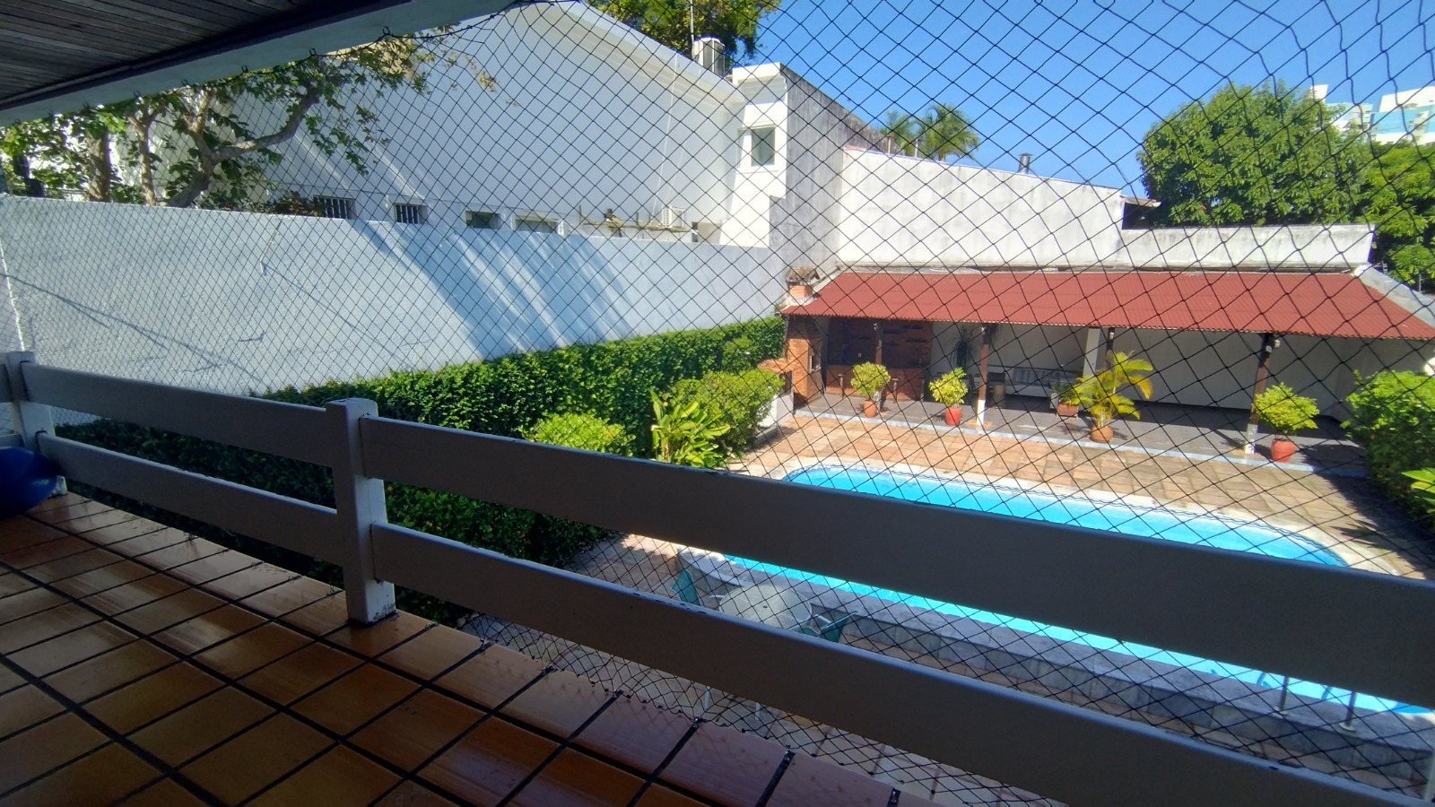 Charmosa Casa no Itaigara em Salvador Novo