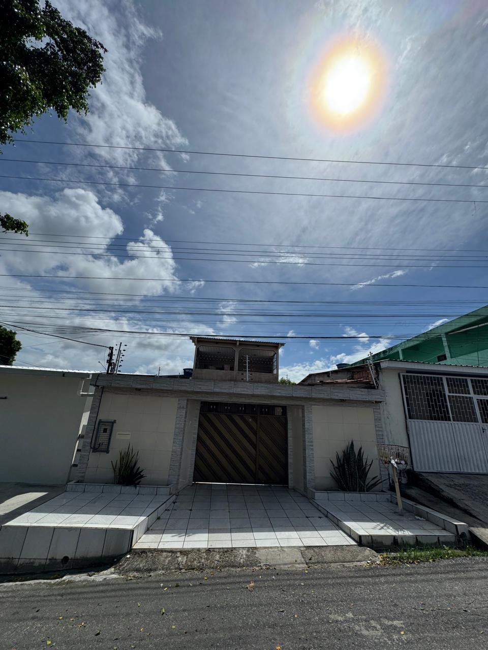 Casa Duplex no Novo Aleixo